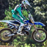 Justin  Hill