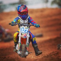 Akira Stubing