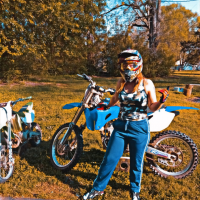 Kaytee Lesley